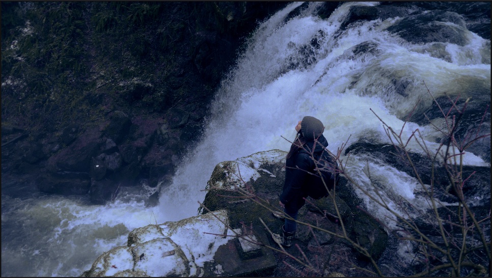 neumann_waterfall_handheld.jpg