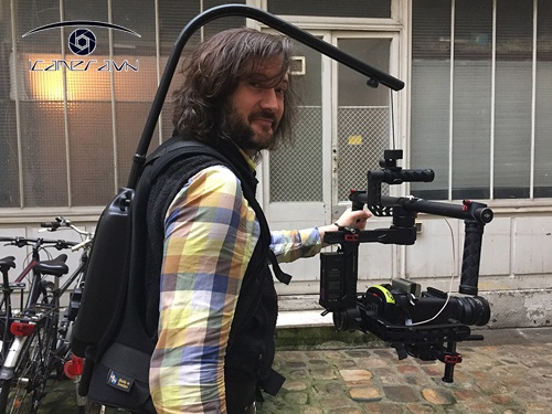 can_tro_luc_dang_ao_giap_can_cau_cho_camcorder_gimbal_easyrig___3.jpg