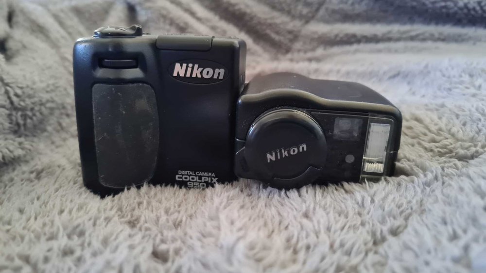 nikon-950.jpg