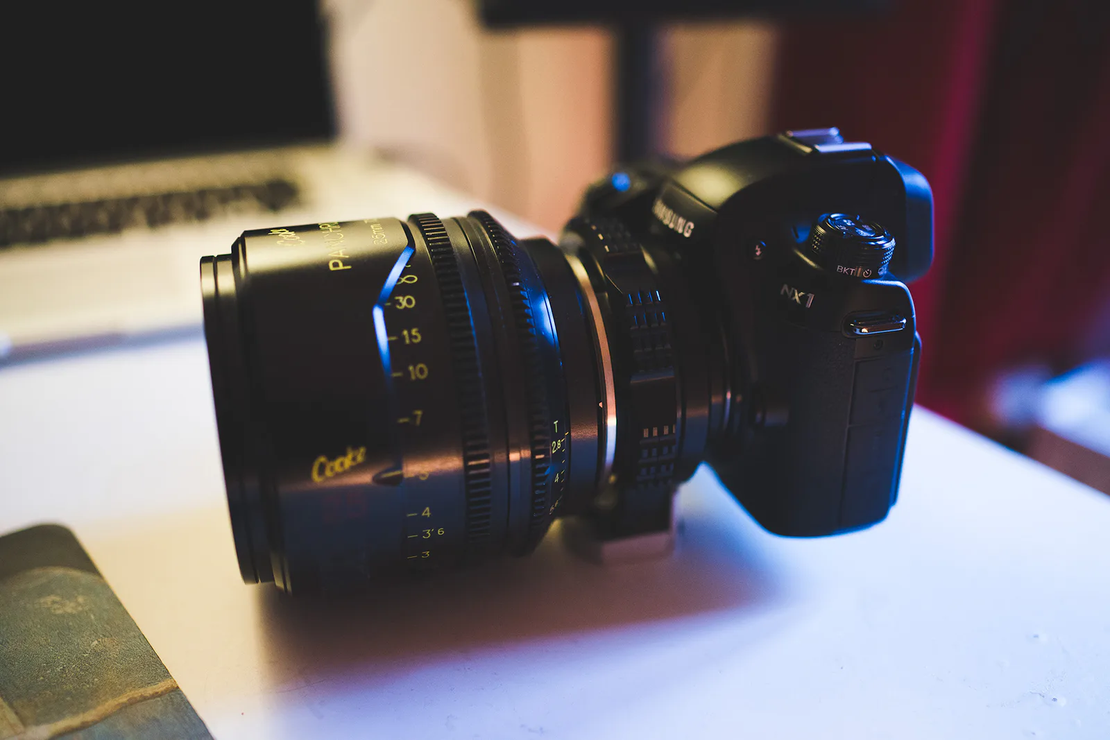 Samsung NX1 with Cooke S4i Mini 25mm T2.8 and Ciecio7 PL adapter