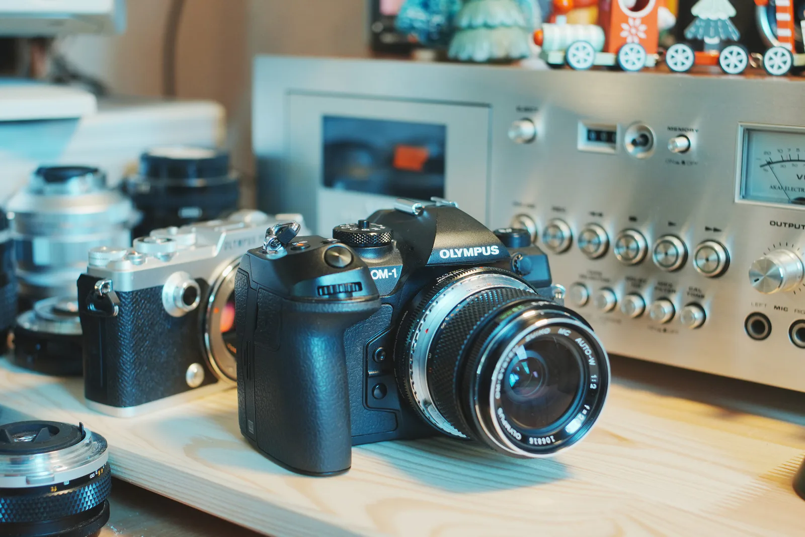 Olympus OM-1 speed booster OM SLR lenses, OM-System Zuiko MC Auto-w 28mm
