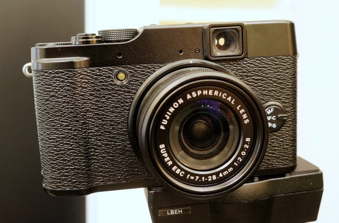 Fuji X10