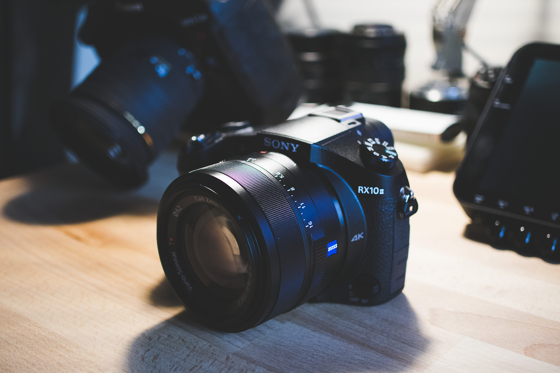 Sony RX10 IV Review: The Best All-in-one Camera from Sony?