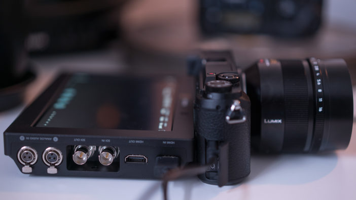 Blackmagic View Assist 4K - Mini XLR