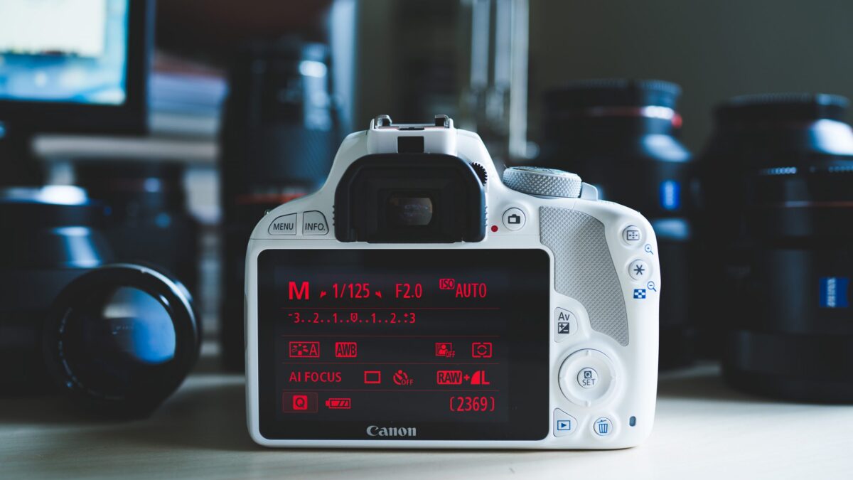 Enabling 10bit raw video on the mini Canon 100D - EOSHD.com