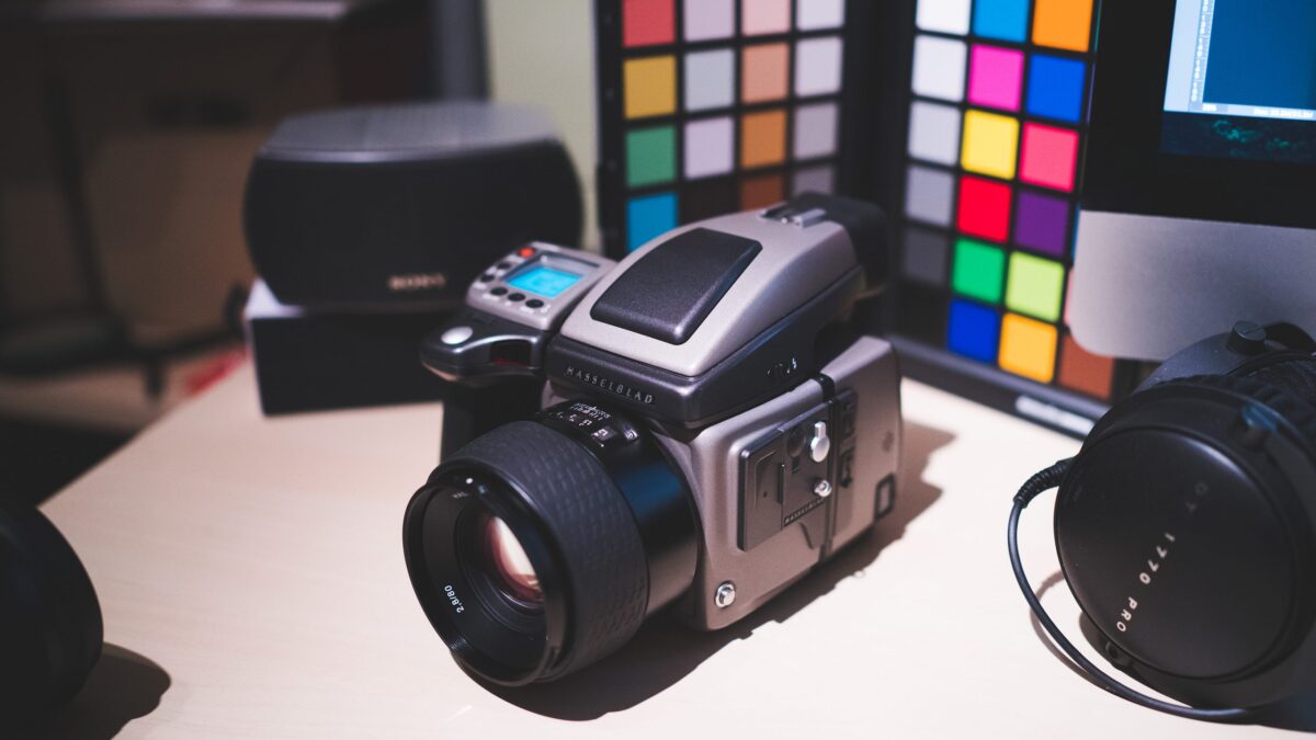 My guide to buying a cheap Hasselblad medium format camera - EOSHD