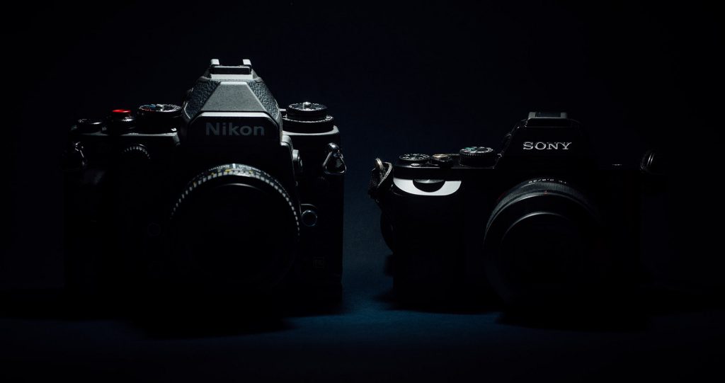 Nikon DSLR vs Sony mirrorless camera