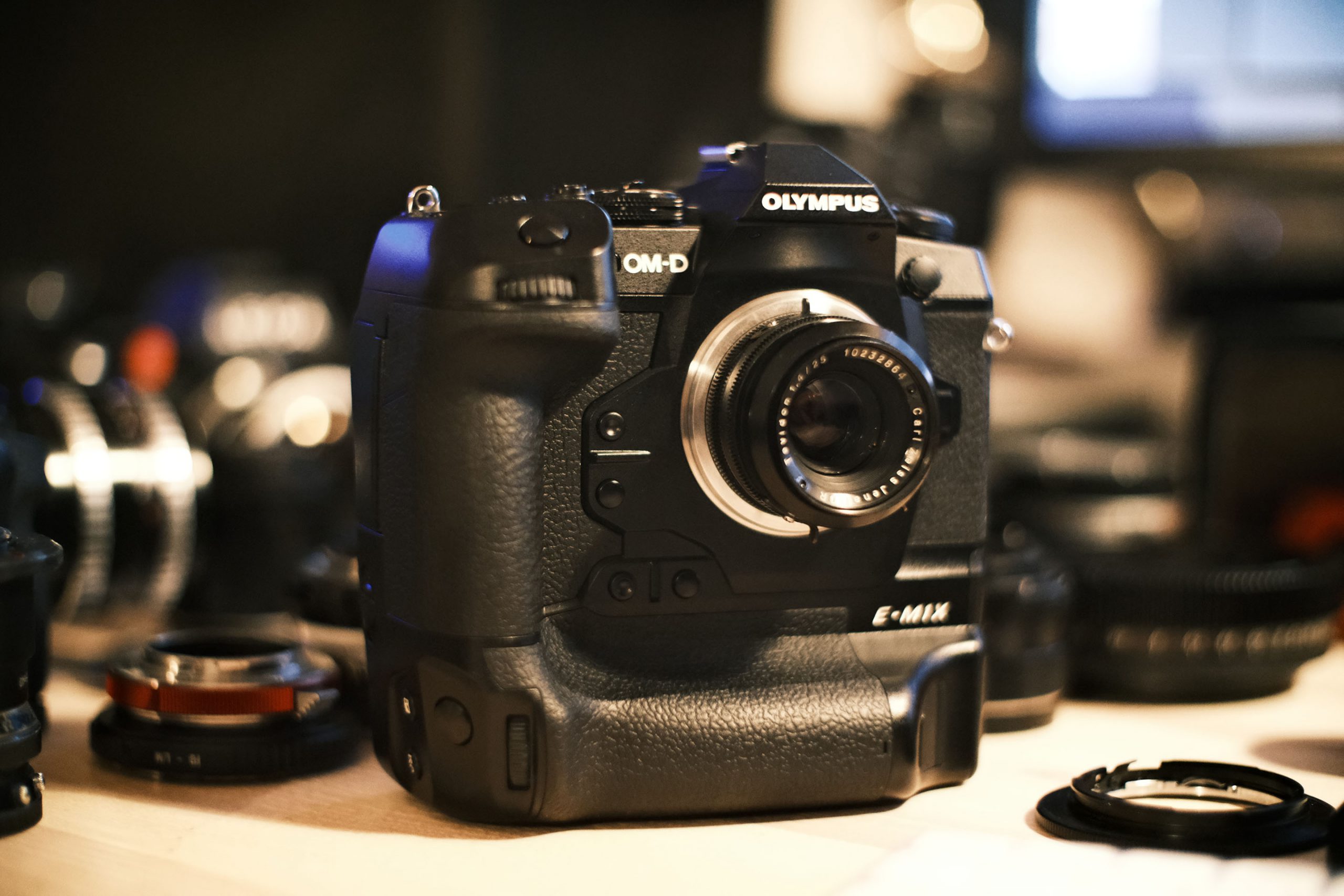 Olympus E-M1X