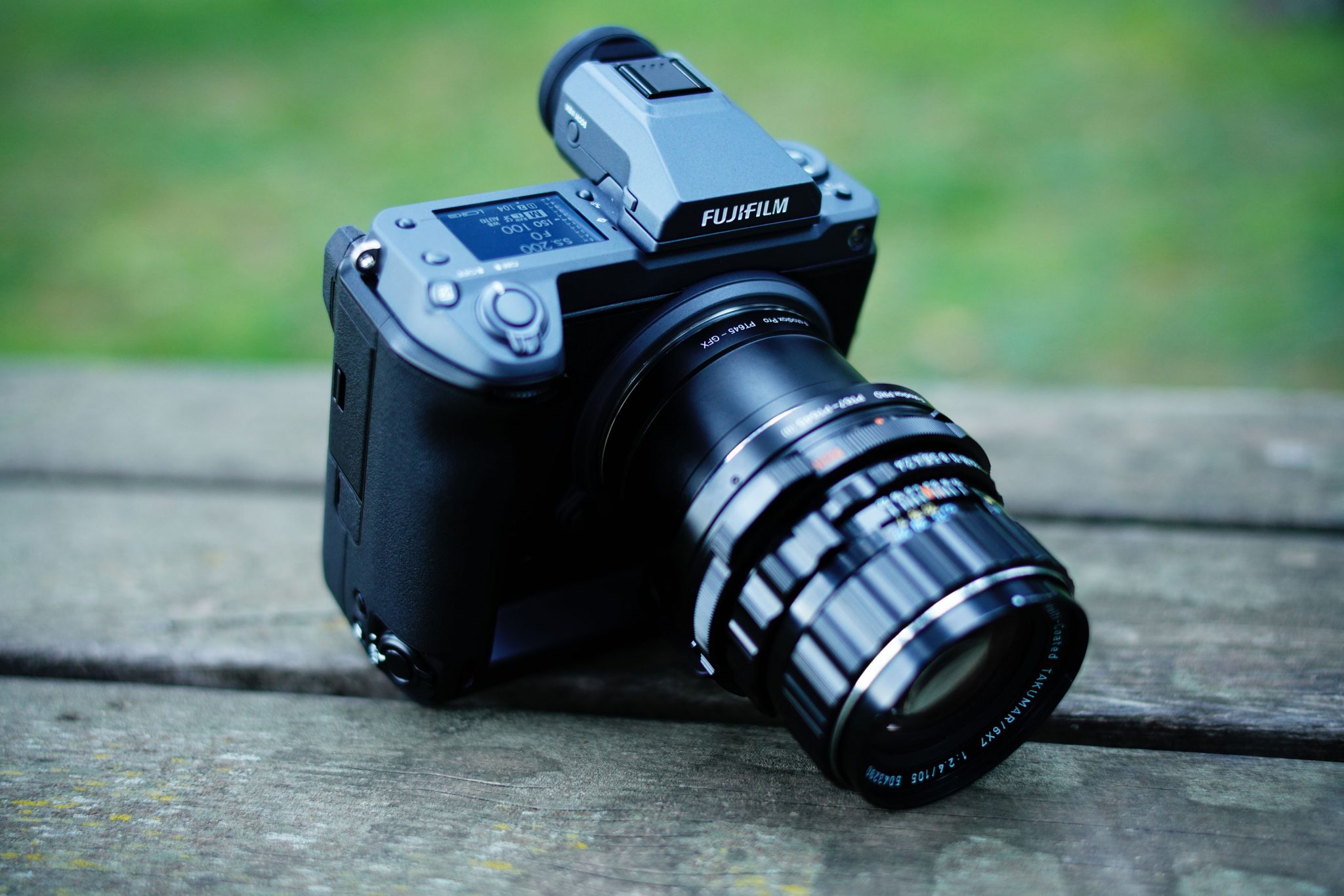 Fuji GFX100 Review the 'mini Alexa 65' goes to a Formula One test