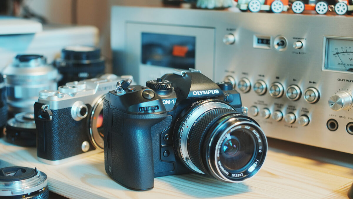 【OLYMPUS】OM-1 シルバー OM 100mm F2.8 レンズセット OLYMPUS】OM-1 シルバー OM 100mm F2.8 レンズセット